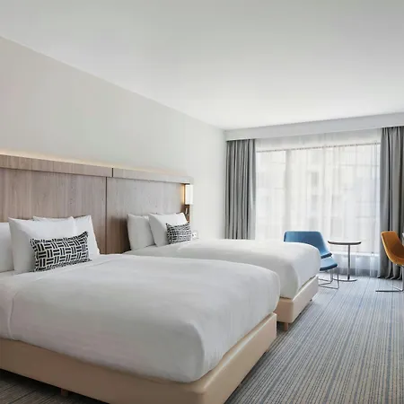 Otel Courtyard By Marriott 4*